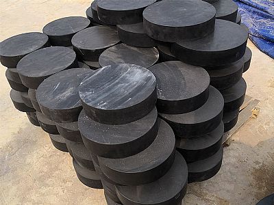 平舆县板式橡胶支座由若干层橡胶片与薄钢板经加压硫化